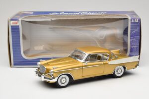 Studebaker Golden Hawk Anson 1:18 30384 Метал — снимка 8 от 8
