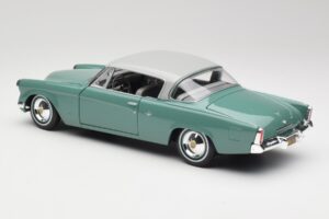 Studebaker Starliner Seafoam Зелен & Shasta Бял Maisto 1:18 31651 Метал — снимка 3 от 8