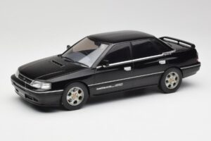 Subaru Legacy RS Черен IXO 1:18 18CMC131A Метал