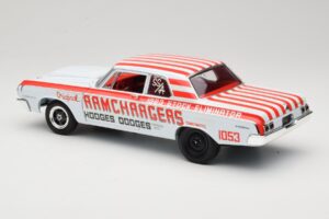Dodge 330 Super Stock Ramchargers NHRA 1964 Highway 61 1:18 50044 Метал — снимка 7 от 8