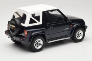 Suzuki Vitara Cabrio JLX Deep Blue Pearl Metallic Otto 1:18 OT492 Смола — снимка 2 от 6