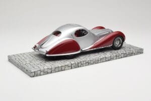 Talbot-Lago T150 C-SS Coupe Сребрист Червен Minichamps 1:18 107117121 Смола — снимка 2 от 6