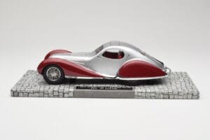 Talbot-Lago T150 C-SS Coupe Сребрист Червен Minichamps 1:18 107117121 Смола — снимка 3 от 6