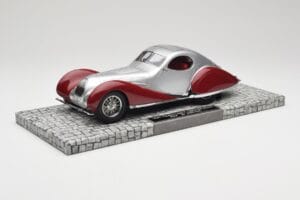 Talbot-Lago T150 C-SS Coupe Сребрист Червен Minichamps 1:18 107117121 Смола