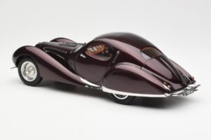 Talbot-Lago T150 C-SS Figoni & Falaschi Teardrop Тъмно Бордо Металик CMC 1:18 M-179 Метал — снимка 4 от 6