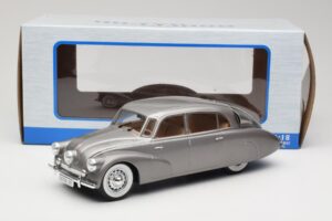 Tatra 87 Сив MCG 1:18 MCG18068 Метал — снимка 6 от 6