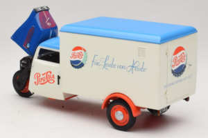 Tempo Dreirad Kastenwagen Pepsi Minichamps 1:18 150099024 Метал — снимка 5 от 8
