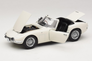 Toyota 2000 GT Кабриолет Бял James Bond Collection AUTOart 1:18 78731 Метал — снимка 2 от 8