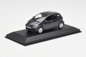 Toyota Aygo AB10 Grey Metallic Minichamps 1:43 AYGO001 Метал — снимка 2 от 4