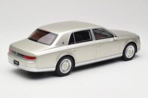 Toyota Century Silver Metallic Kyosho 1:18 KSR18036S Метал — снимка 2 от 6