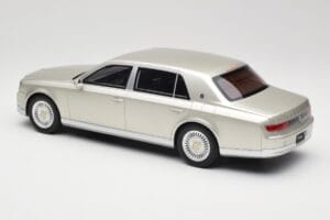 Toyota Century Silver Metallic Kyosho 1:18 KSR18036S Метал — снимка 5 от 6