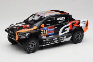 Toyota GR DKR Hilux Evo #211 H. Lategan / B. Cummings Rally Dakar 2025 IXO 1:18 18RMC237 Метал