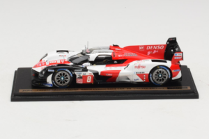 Toyota GR010 Hybrid Hypercar #8 S. Buemi / B. Hartley / R. Hirakawa Toyota Gazoo Racing 24 Hours of Le Mans 2023 Spark 1:43 T — снимка 2 от 4