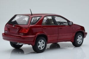 Toyota Harrier Червен Металик AUTOart 1:18 70035 Метал — снимка 3 от 8