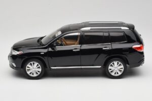 Toyota Highlander XU40 Черен Paudi Model 1:18 2043612-B1 Метал — снимка 4 от 8