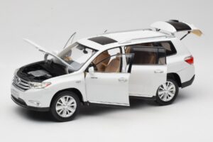 Toyota Highlander XU40 Бял Paudi Model 1:18 2043612-W1 Метал — снимка 2 от 8