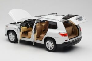 Toyota Highlander XU40 Бял Paudi Model 1:18 2043612-W1 Метал — снимка 5 от 8
