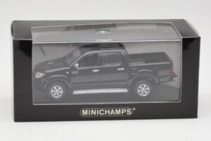 Toyota Hilux Черен Minichamps 1:43 400166662 Метал — снимка 4 от 4