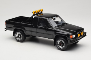 Toyota Hilux N60 SR5 Pickup Черен Otto 1:18 OT481B Смола — снимка 4 от 6