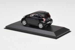 Toyota iQ Черен Mica Minichamps 1:43 403166803 Метал — снимка 3 от 4