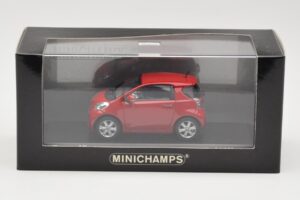 Toyota iQ Червен Minichamps 1:43 400166800 Метал — снимка 4 от 4