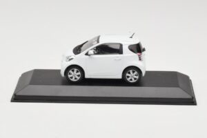 Toyota iQ Бял Minichamps 1:43 TOYOTA009 Метал