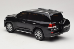 Toyota Land Cruiser LC200 Черен Kengfai 1:18 KF024-13 Метал — снимка 7 от 8