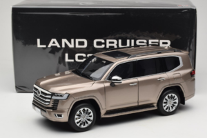 Toyota Land Cruiser LC300 ZX Златист LCD 1:18 LCD18013-ZX-GO Метал — снимка 8 от 8