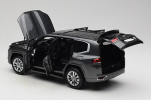 Toyota Land Cruiser LC300 ZX Сив LCD 1:18 LCD18013-ZX-GR Метал — снимка 5 от 8