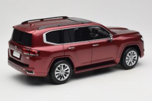 Toyota Land Cruiser LC300 ZX Червен LCD 1:18 LCD18013-ZX-RE Метал — снимка 3 от 8