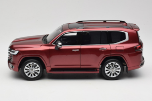 Toyota Land Cruiser LC300 ZX Червен LCD 1:18 LCD18013-ZX-RE Метал — снимка 4 от 8