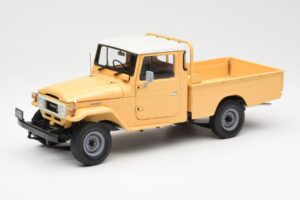 Toyota Land Cruiser Pickup Бежов Kyosho 1:18 08958BE Метал
