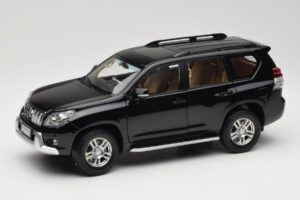 Toyota Land Cruiser Prado J150 Черен Paudi Model 1:18 623132-BK Метал
