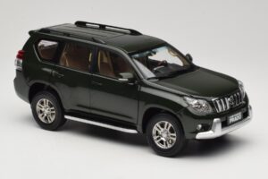 Toyota Land Cruiser Prado J150 Зелен Paudi Model 1:18 623132-GR Метал — снимка 6 от 8