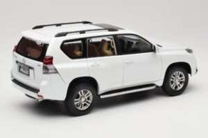 Toyota Land Cruiser Prado J150 Бял Paudi Model 1:18 623132-WH Метал — снимка 3 от 8
