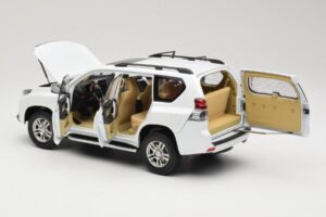 Toyota Land Cruiser Prado J150 Бял Paudi Model 1:18 623132-WH Метал — снимка 5 от 8