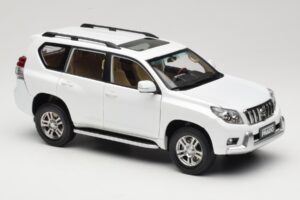 Toyota Land Cruiser Prado J150 Бял Paudi Model 1:18 623132-WH Метал — снимка 6 от 8