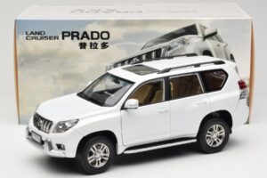 Toyota Land Cruiser Prado J150 Бял Paudi Model 1:18 623132-WH Метал — снимка 8 от 8
