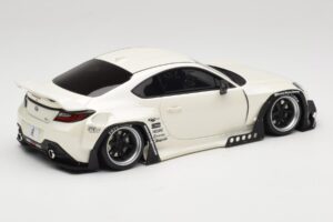 Toyota Pandem GR86 ZN8 Crystal White GT Spirit 1:18 GT498 Смола — снимка 2 от 6