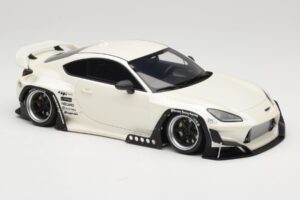 Toyota Pandem GR86 ZN8 Crystal White GT Spirit 1:18 GT498 Смола — снимка 4 от 6