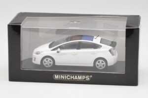 Toyota Prius XW30 Super Бял Minichamps 1:43 PRIUS001 Метал — снимка 4 от 4
