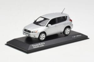 Toyota RAV4 XA30 Сребрист Minichamps 1:43 400166570 Метал — снимка 2 от 4