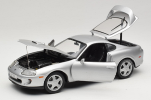 Toyota Supra A80 Сребрен Kyosho 1:18 8847 Метал — снимка 2 от 8