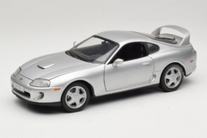 Toyota Supra A80 Сребрен Kyosho 1:18 8847 Метал