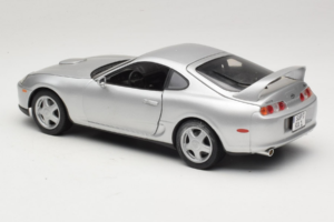 Toyota Supra A80 Сребрен Kyosho 1:18 8847 Метал — снимка 7 от 8