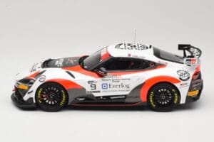 Toyota Supra A90 GT4 #9 E. Cheli / E. Joulie FFSA GT4 France 2020 Otto 1:18 OT1122 Смола — снимка 3 от 6