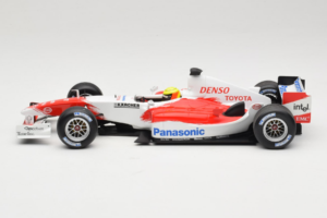Toyota TF105 #17 R. Schumacher Panasonic Toyota Racing Showcar 2005 Minichamps 1:18 100050087 Метал — снимка 3 от 7