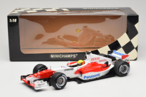 Toyota TF105 #17 R. Schumacher Panasonic Toyota Racing Showcar 2005 Minichamps 1:18 100050087 Метал — снимка 7 от 7