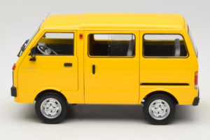 Toyota TJ110 Tianjin Huali Жълт OEM 1:18 TOYOTA014 Метал — снимка 4 от 8
