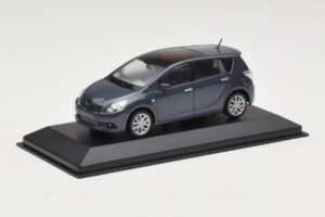 Toyota Verso Grey Metallic Minichamps 1:43 TOYOTA011 Метал — снимка 2 от 4
